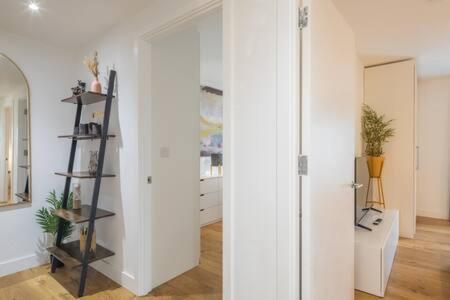 Luxe Station Flat With Terrace * Cambridge